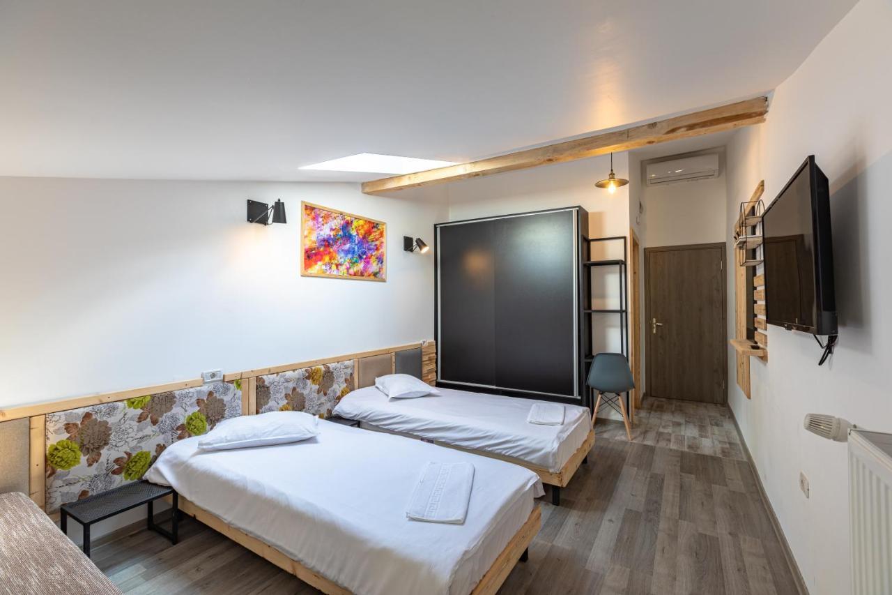 Hotel Ezio House Timisu de Jos Exteriér fotografie